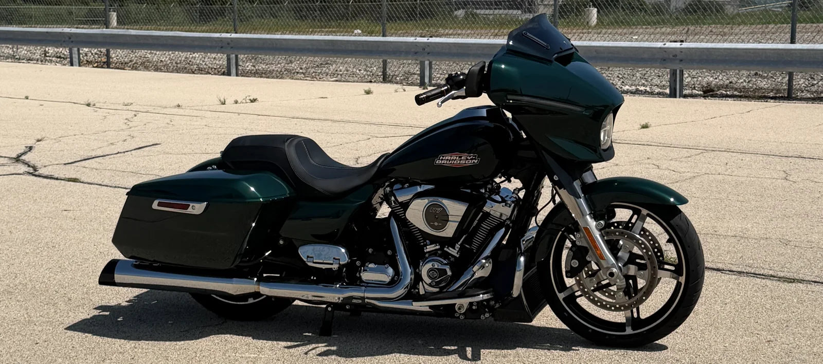 SWITCH - Custom 2024 Harley-Davidson Street Glide 117 + Enclosed Trailer